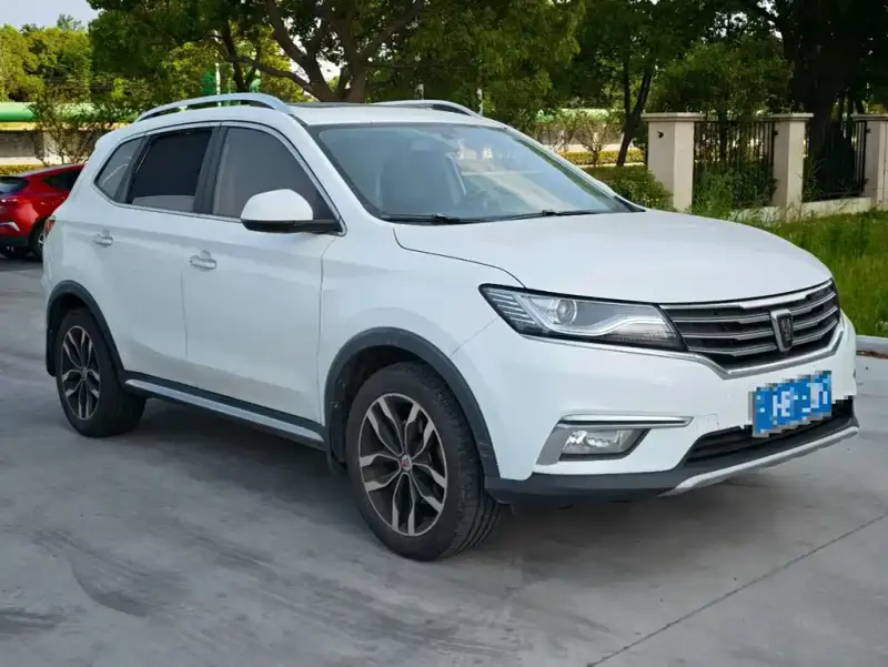 Roewe MG HS (RX5)