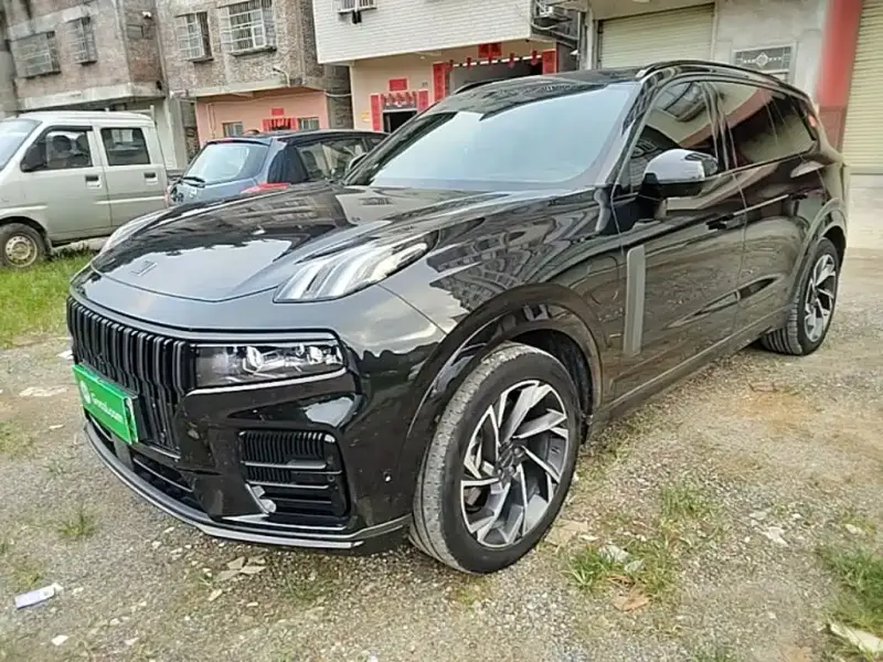 Lynk & Co 09 EM-P