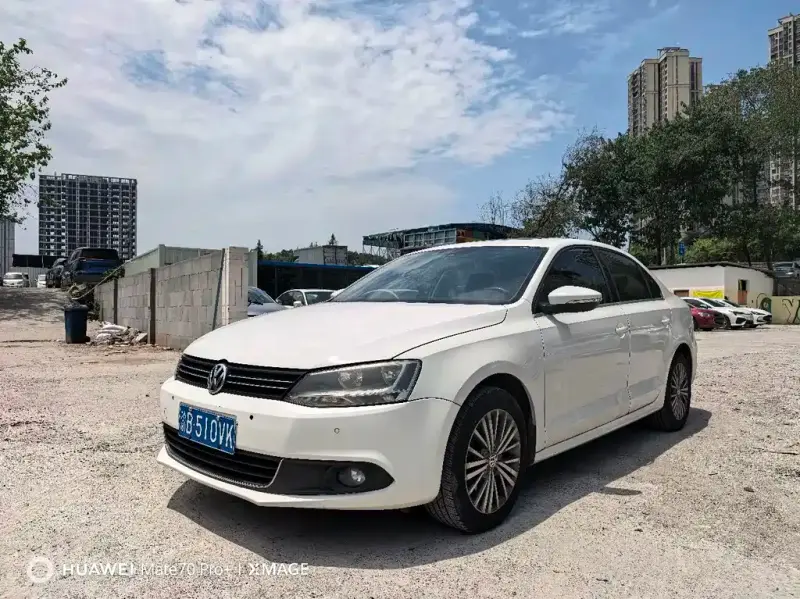 Volkswagen Sagitar