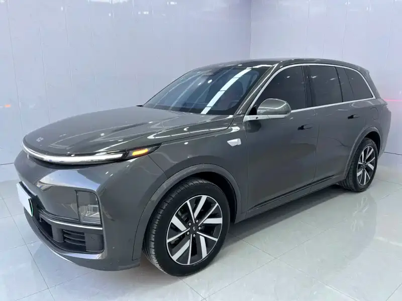 Li Auto L8