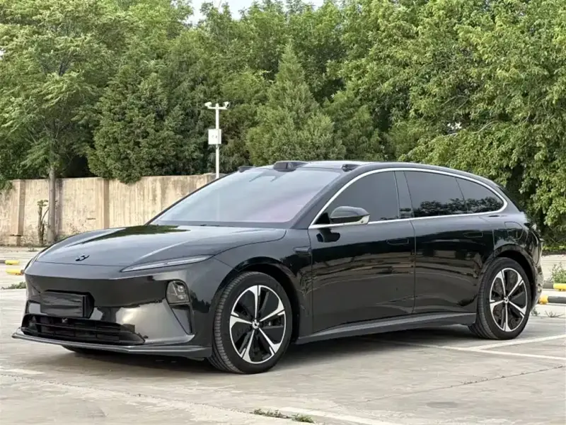 NIO ET5T