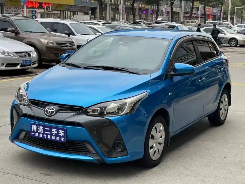 Toyota Yaris L