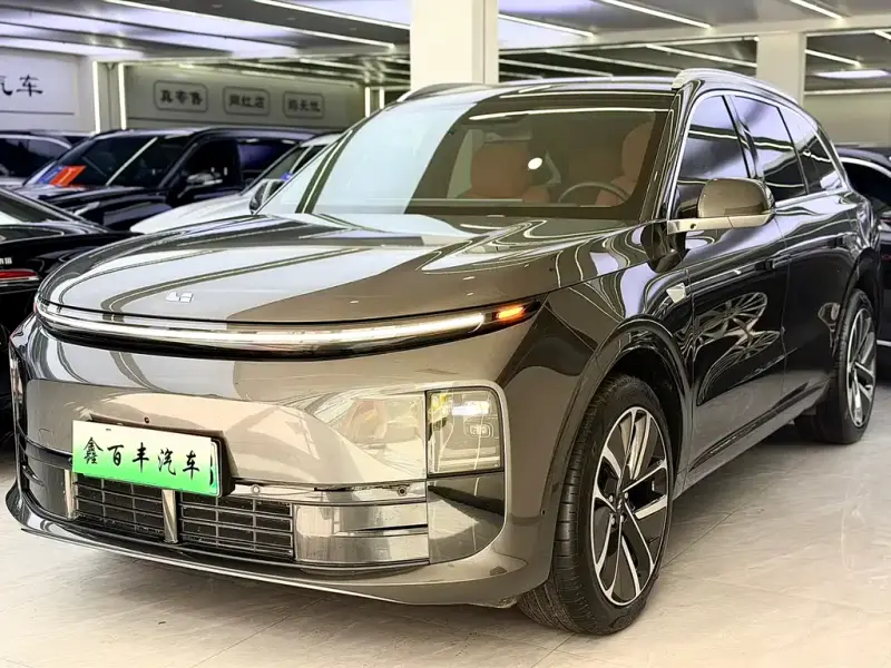 Li Auto L6
