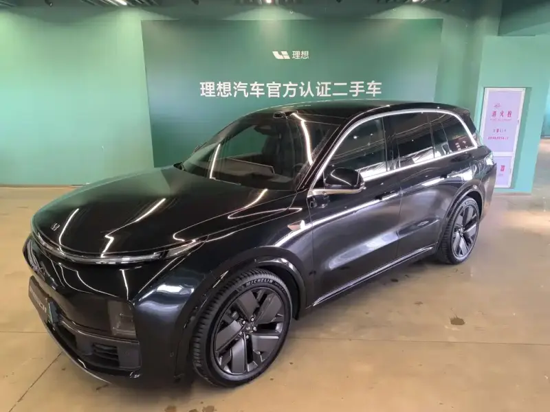 Li Auto L8