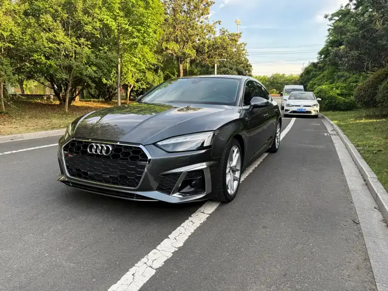 Audi A5 (Import)