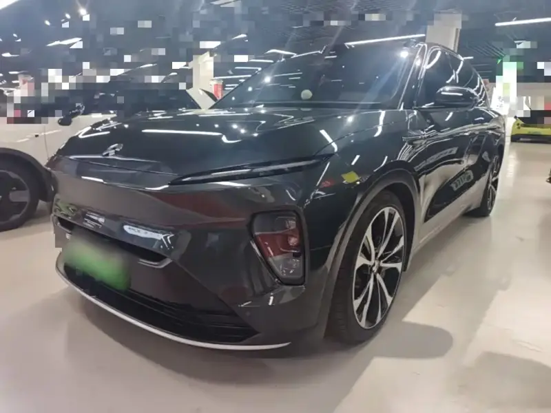 NIO ES8
