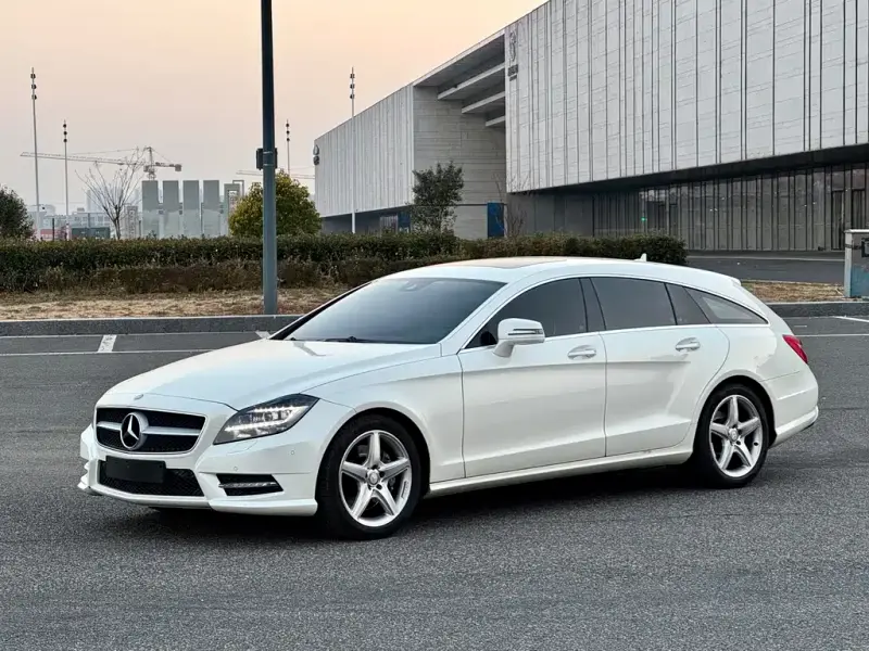 Mercedes-Benz CLS