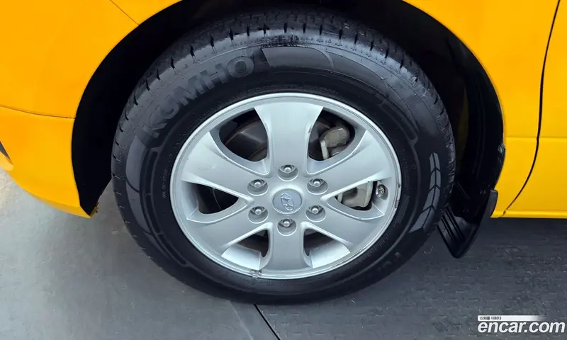 Hyundai H-1