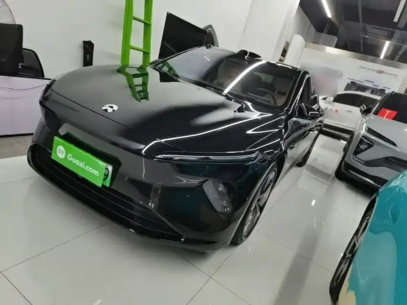 NIO ET7