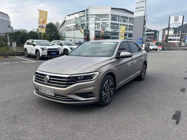 Volkswagen Sagitar