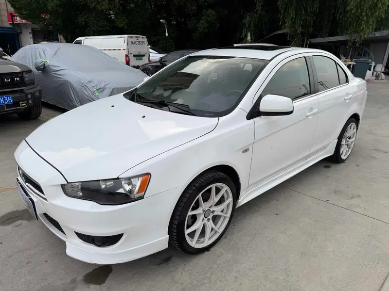 Mitsubishi Lancer EX