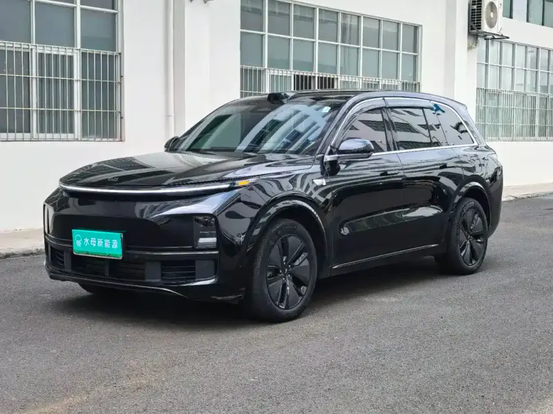 Li Auto L8
