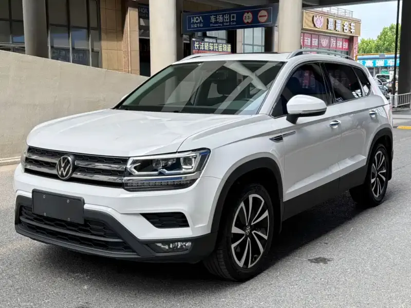 Volkswagen Tharu