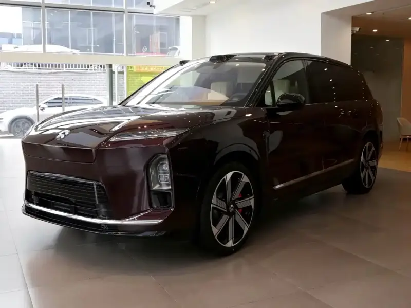 NIO ES8
