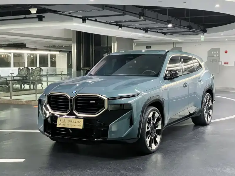 BMW XM