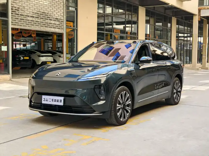 NIO ES8