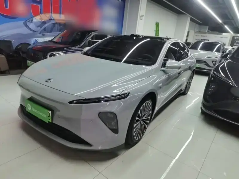 NIO ET7