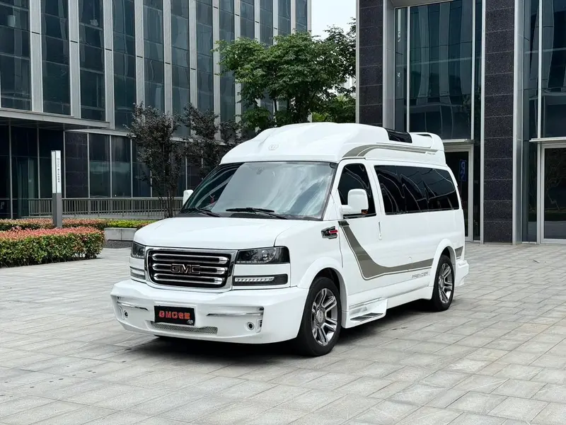 GMC Savana