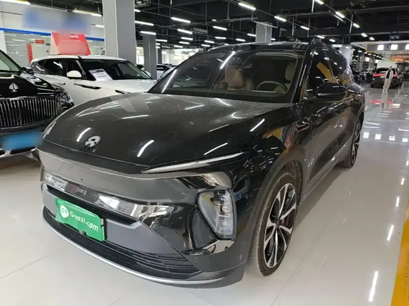 NIO ES8