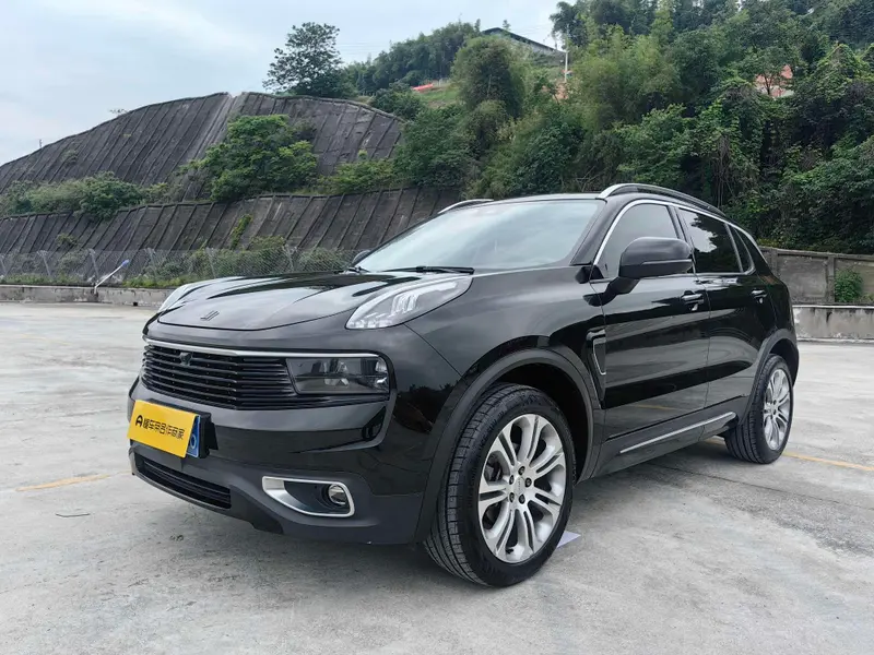 Lynk & Co 01