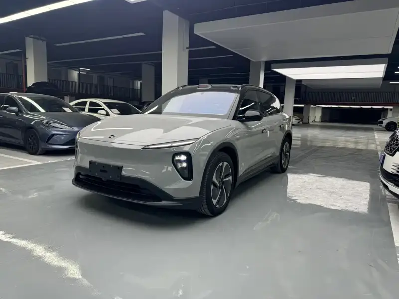 NIO ES6