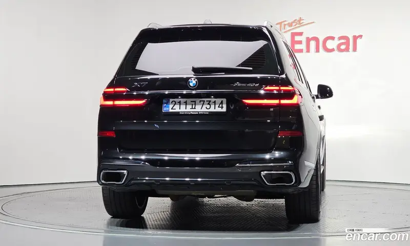 BMW X7