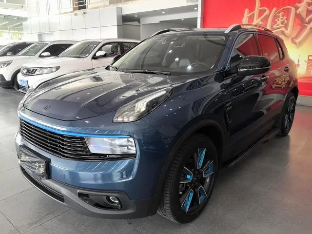 Lynk & Co 01