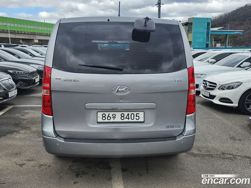 Hyundai H-1 (Starex)