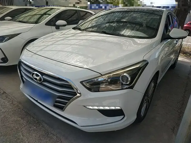 Hyundai Mistra