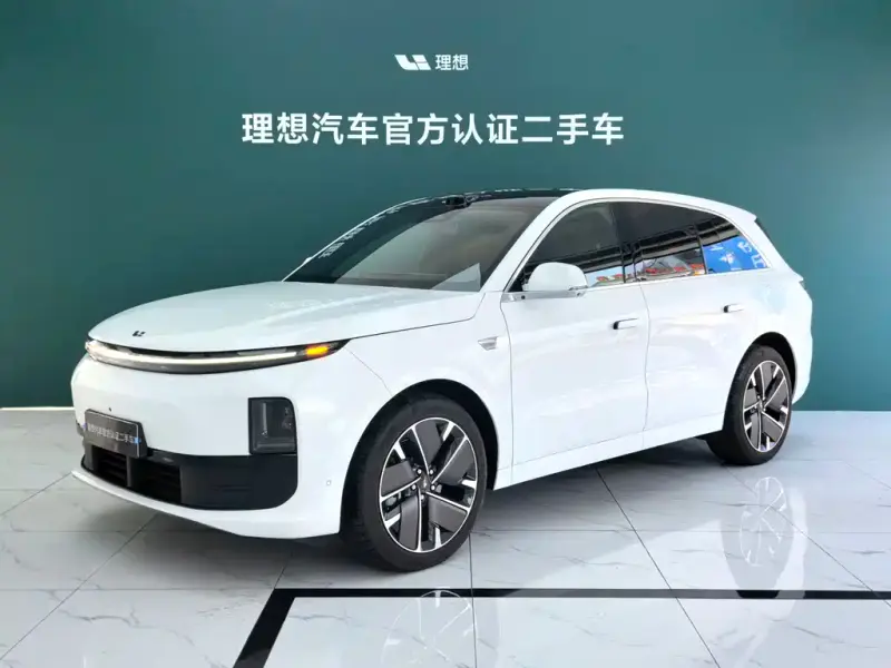 Li Auto L6