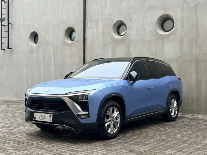 NIO ES8