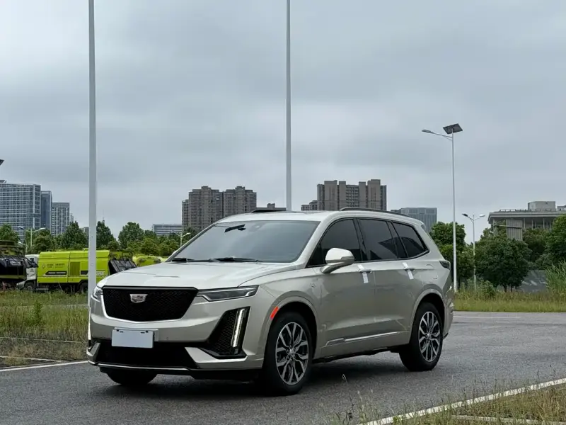 Cadillac XT6