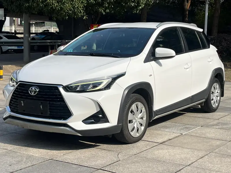 Toyota Yaris L