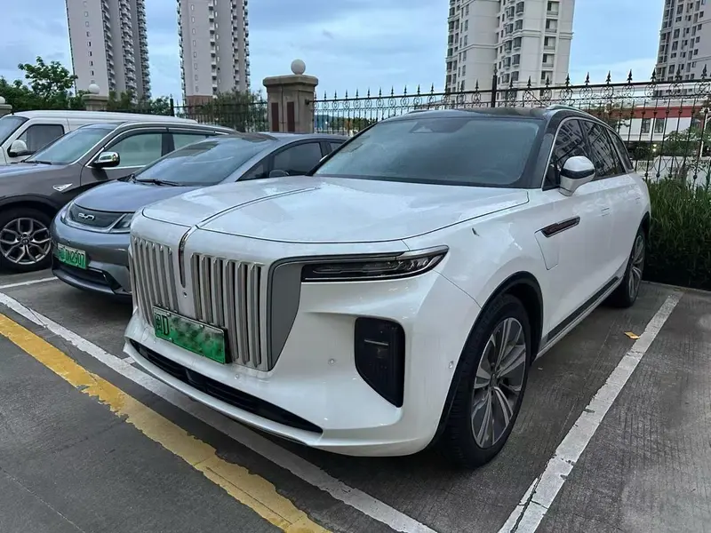 Hongqi E-HS9