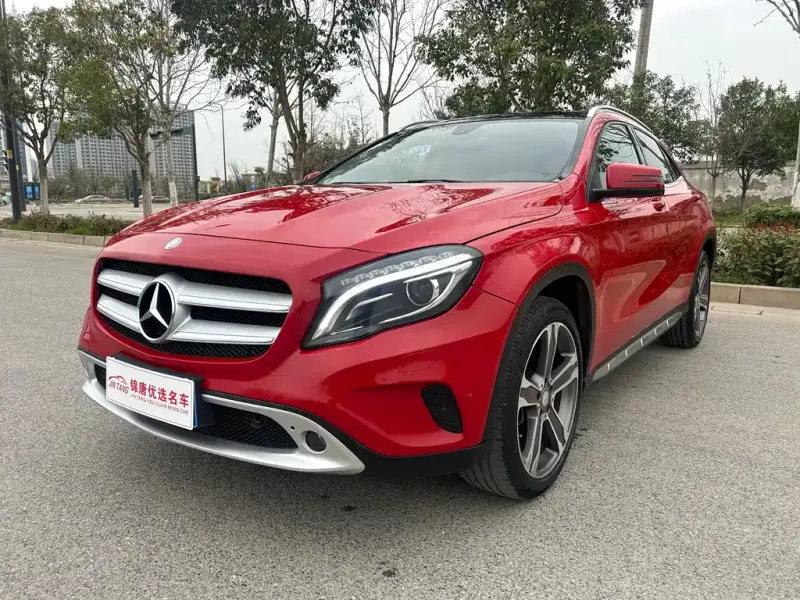 Mercedes-Benz GLA
