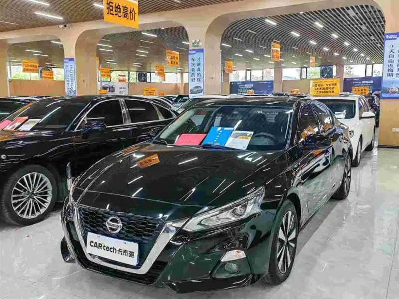 Nissan Teana