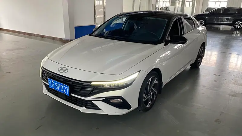 Hyundai Elantra