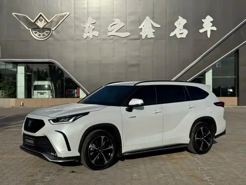 Toyota Crown Kluger