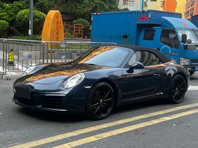 Porsche 911