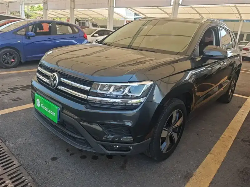 Volkswagen Tharu