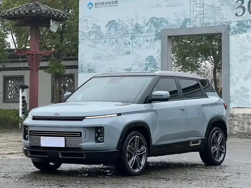 Geely ICON