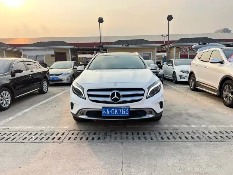 Mercedes-Benz GLA