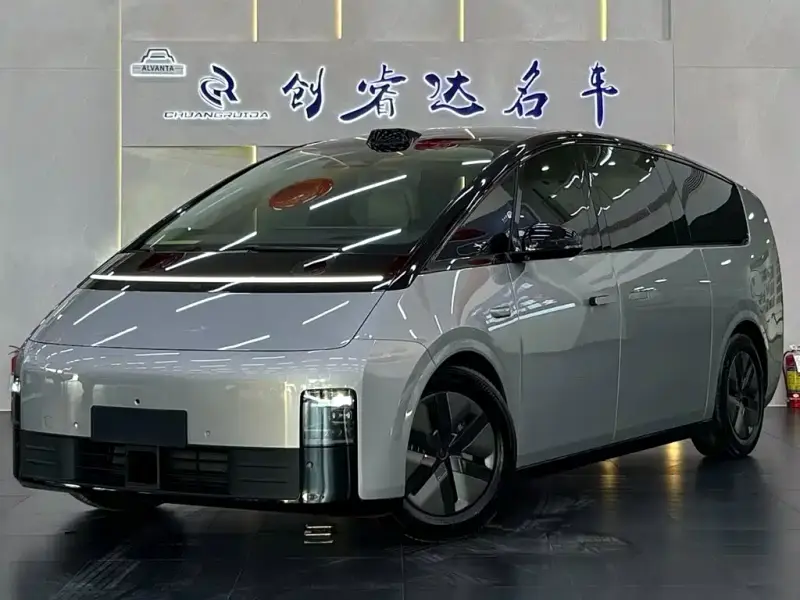 Li Auto MEGA