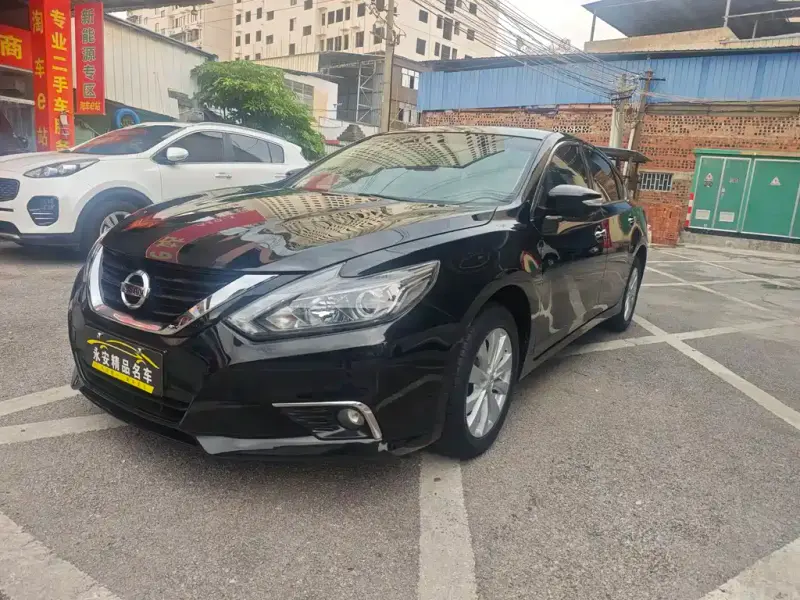 Nissan Teana