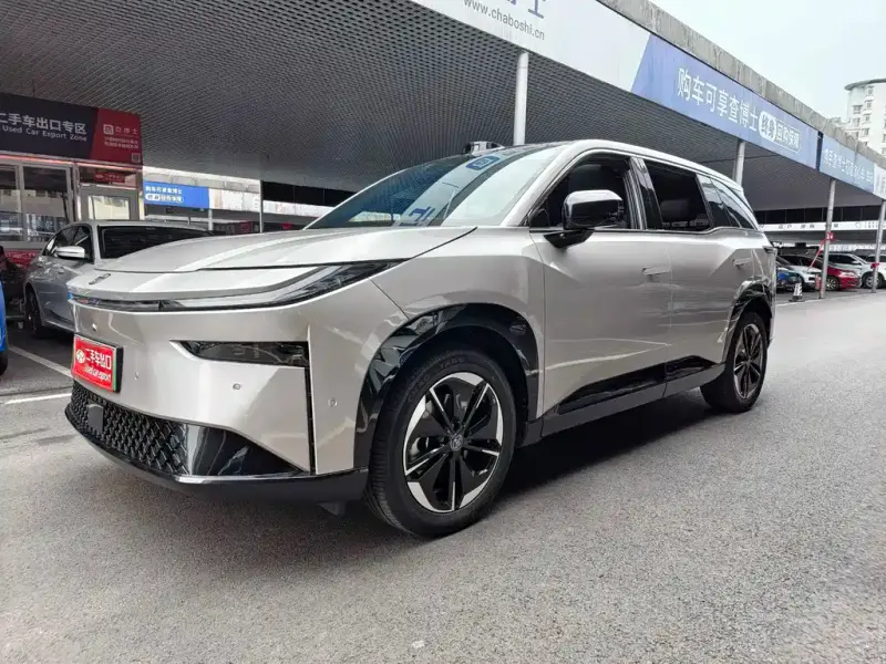 Toyota Bozhi 3X