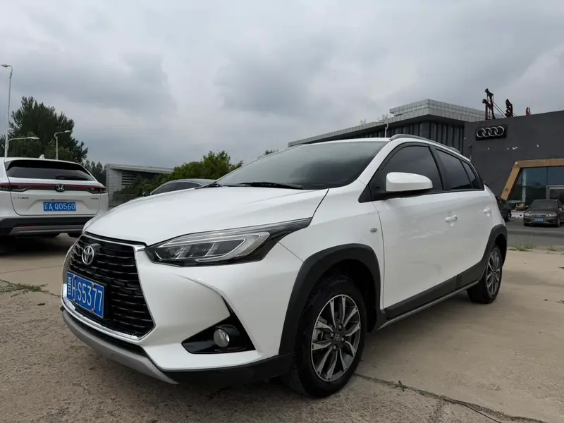 Toyota Yaris L