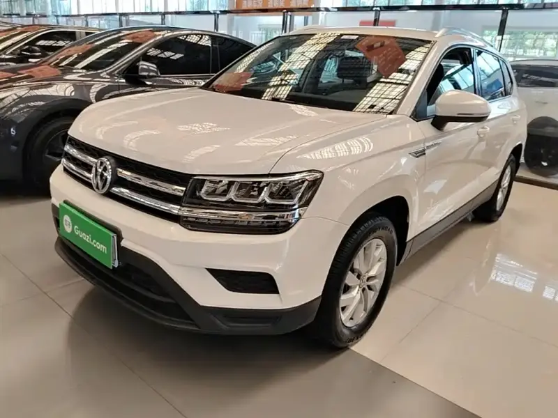 Volkswagen Tharu