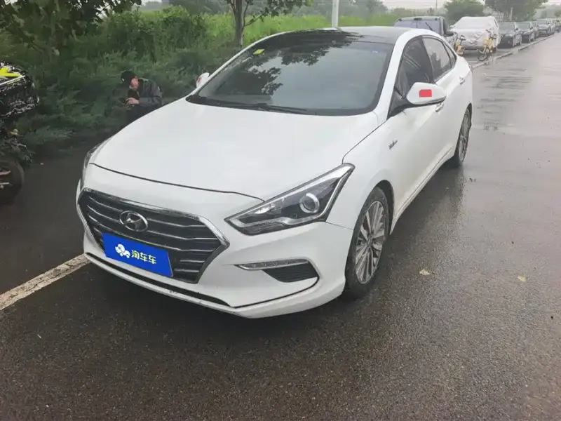 Hyundai Mistra