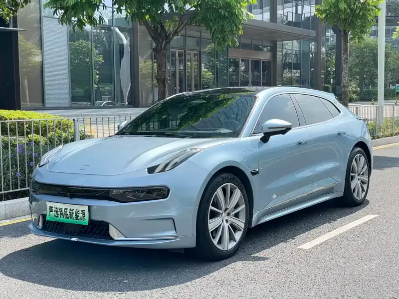 Zeekr 001