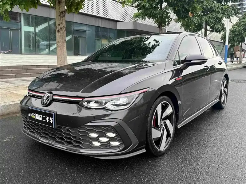 Volkswagen Golf GTI